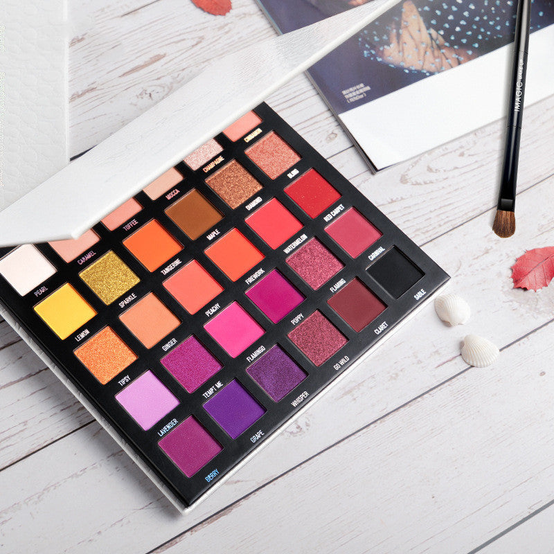 Milky Way Eyeshadow Matte Pearlescent Polarized Color Lasting Waterproof Super Hot Eyeshadow Milky Way Eyeshadow Matte Pearlescent Polarized Color Lasting Waterproof Super Hot Eyeshadow