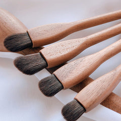 Walnut fiber hair makeup brush