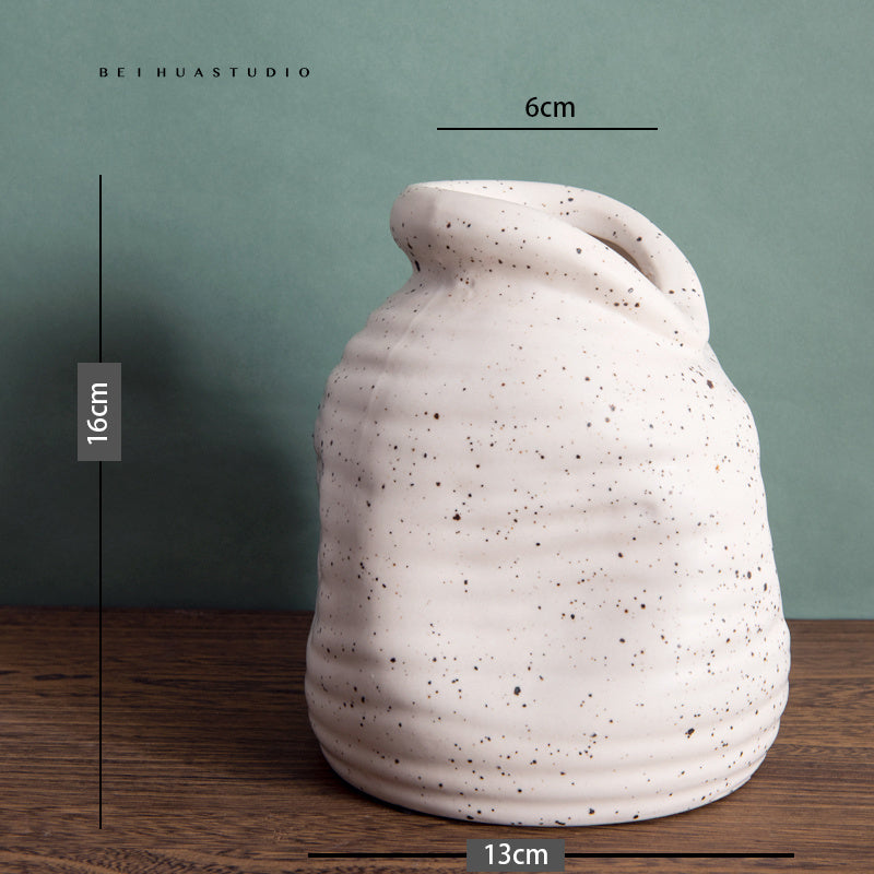 White Ceramic Vase Dry Flower  Inserting Device