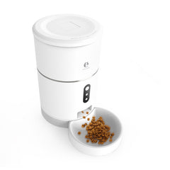 Intelligent automatic water feeder