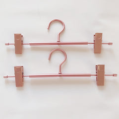 Household non-marking half-length skirt drying rack