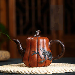 Yixing tea set on consignment by returning purple clay pot