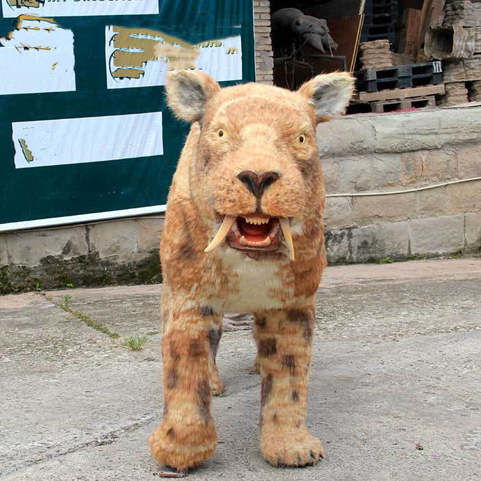 Simulation Fiberglass Saber-toothed Tiger Fur Model