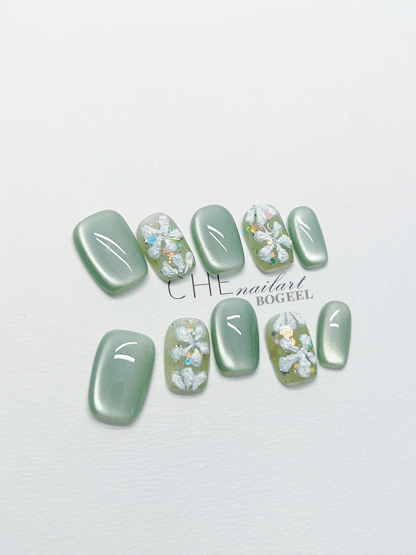 Hand-worn Nail Green Cat's Eye Three-dimensional Embossed Flowers